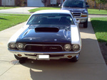 hood pics 001.jpg
