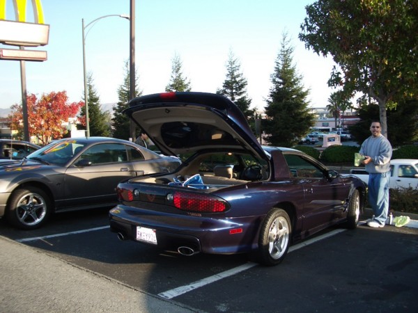 8am and the Dyno Day guys get their cars all shined up!