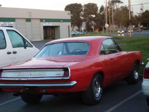 On the way out i spotted this cool cuda.