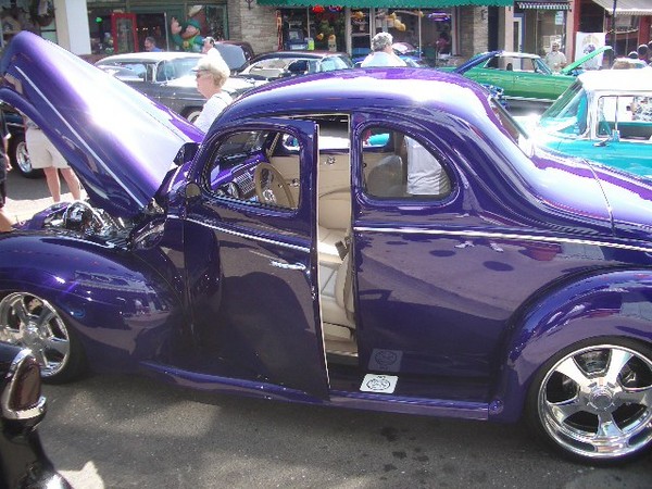 "The Best of Show" award went to Dale's Ford.