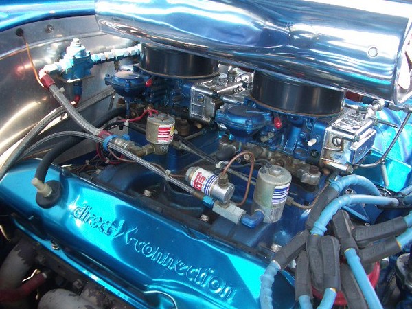 Very cool old school Offy intake.