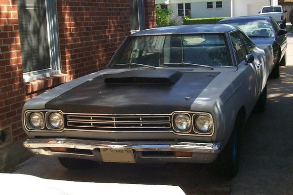 This is the original hood which I no longer have. It's been replaced by a new one.
