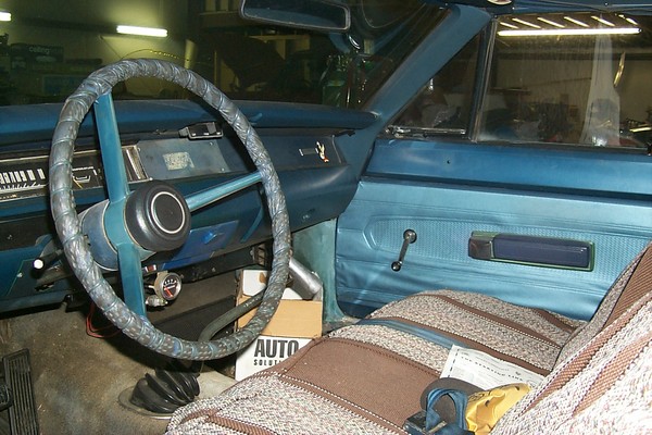 Original door panels. Colored arm rest bezels