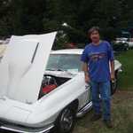 Roy not only has the 72 Cuda, but this really sweet 427 vette as well!