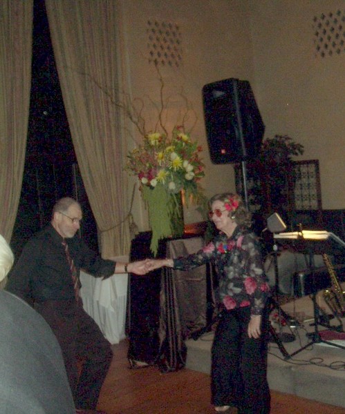 Rose and Mike cut a rug!