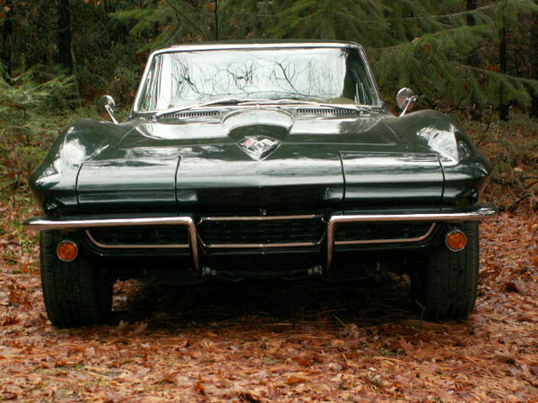 Mike Aquilina's super sweet Corvette.
