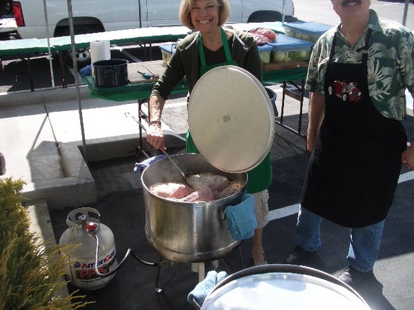 It's a St.Paddy's party at the Hot Rod shop and the Guisti's cook up the corned beef.  March 10th, 2007