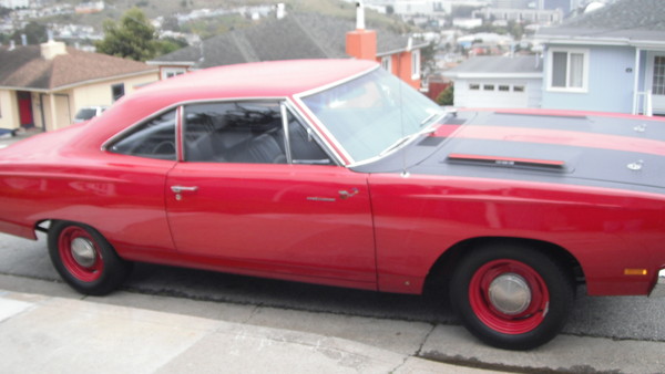 Shipped all the way from Nova Scotia, Canada is this really cool 1969 roadrunner.