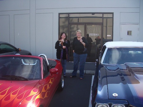 Sally and Jan find the champange.