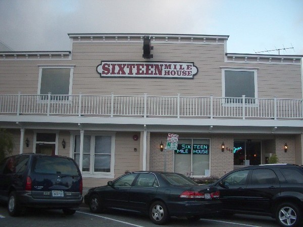 Welcome to the new SIXTEEN Mile House resturant.