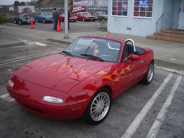 It's 7:00 AM and the Miata is in place.