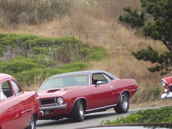 Hey here come's Roy in his one of one 1972 hemi Cuda.