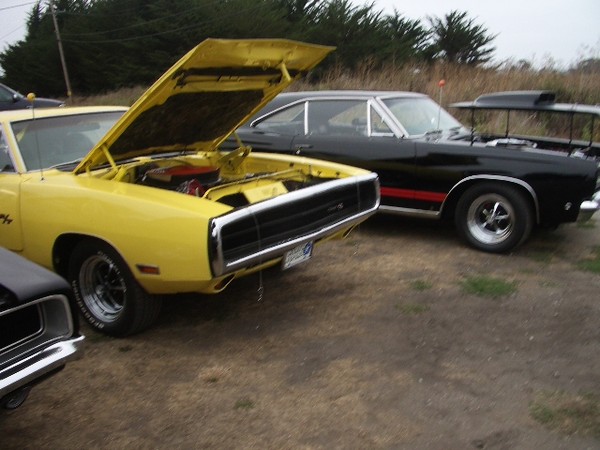 Mopars at the Pub 211