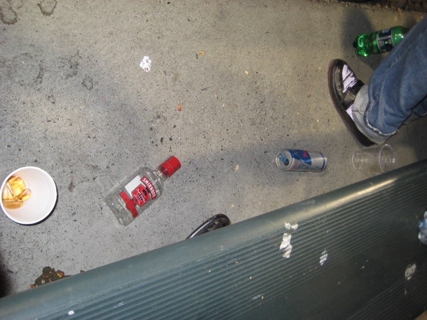 Guess the guy next to me likes Redbull and vodka!