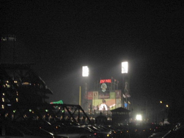 The Giants beat the Dodgers 5 to 4. Yeah!!
