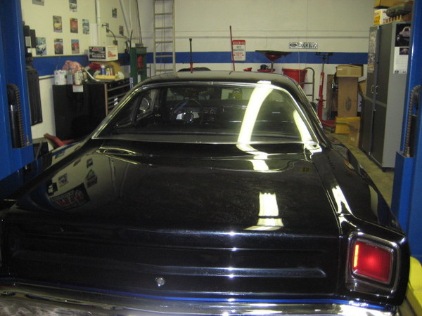 And it back into Tony's shop for the roadrunner. >:^(