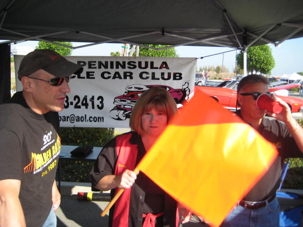 Cindy drops the starting flag for a fun day!