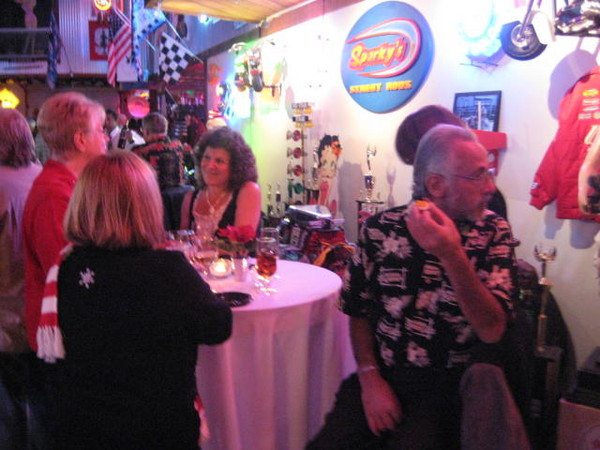 Sparky's 2007 Holiday party 047