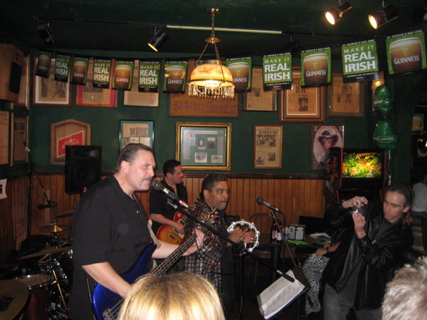Ryan family fundraiser at Old Mollys roadhouse 2008 083