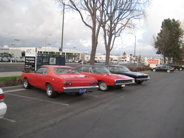 Mopar Alley meeting 3-15-08 016