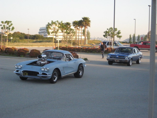 Derrick Ward Memorial car show 007