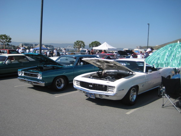 Derrick Ward Memorial car show 082