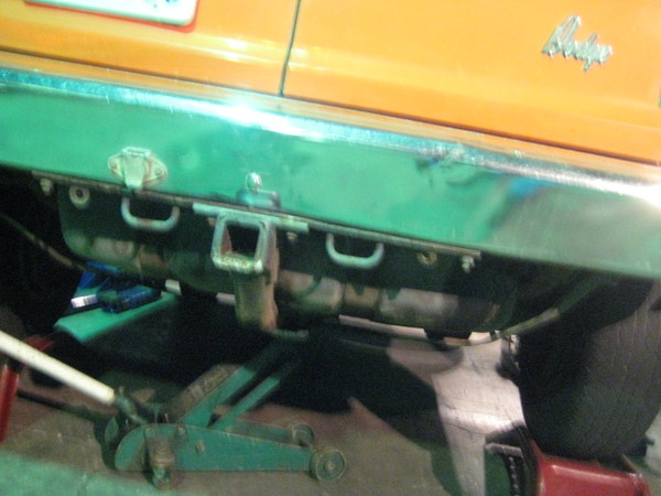 Sandy's van gets a tune up. 050