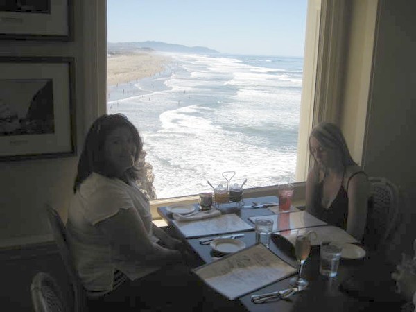 We enjoy lunch at the Cliffhouse.
