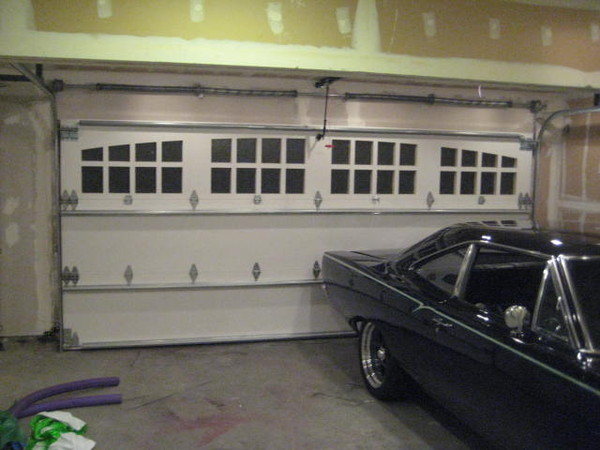 Nice garage doors!!