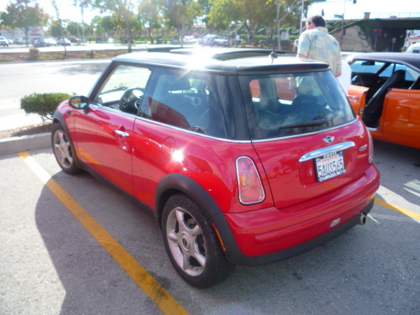 Sharpie's new mini makes the scene.