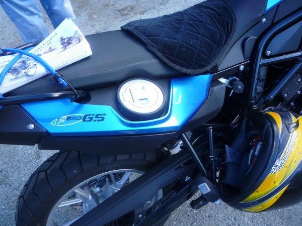 Cool flip top gas cap on his BMW.
