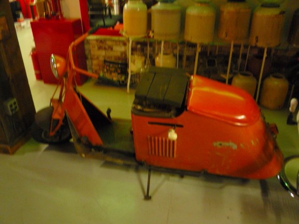 Toy wrappping at Sparky's Hot Rod Shop. 054