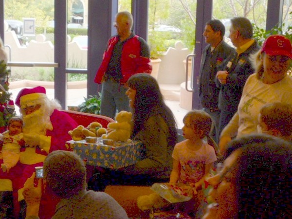 Santa arrives at the RMD House 050