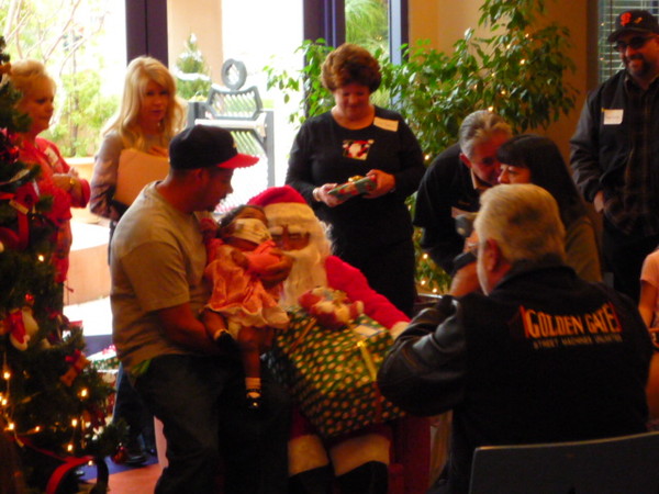 Santa arrives at the RMD House 056