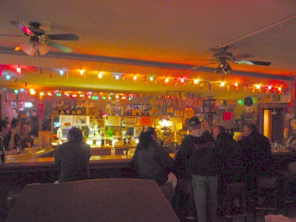 The infamouse Dot & Andy's club awaits our presence.