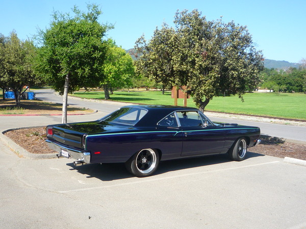 Couple of photos of the roadrunner before we unpack.