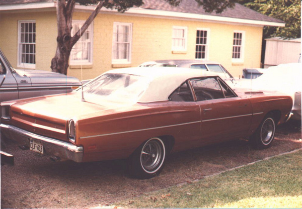 Another (better) pic of my runner from "back in the day". Notice the GTX tail lights (which are still on it) and the Magnums with the "whites".