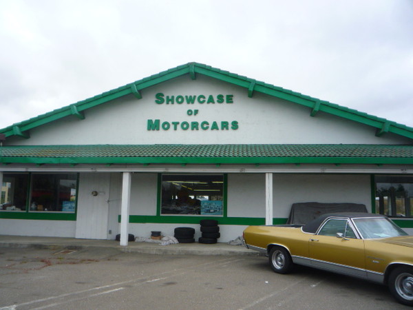 A quick stopover at this classic car consignment shop.
