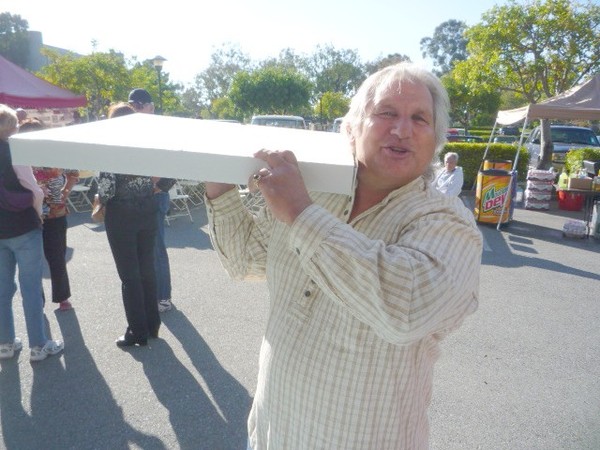 The world's oldest pizza delivery boy.