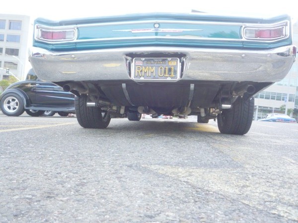 A Chevelle with a mopar rearend??