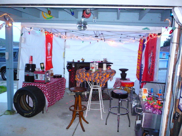Come on in and join us for New Years Eve 2009!