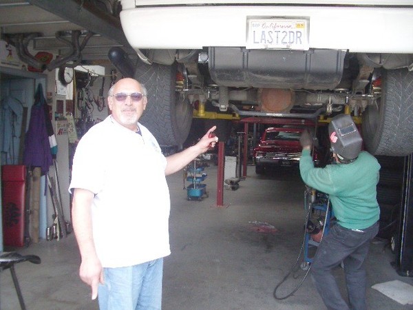 Rich tells Spinalli not to weld on the fuel tank only the muffler.
