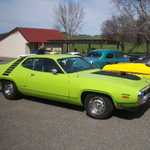 What a cool Mopar!! Man i love this color!