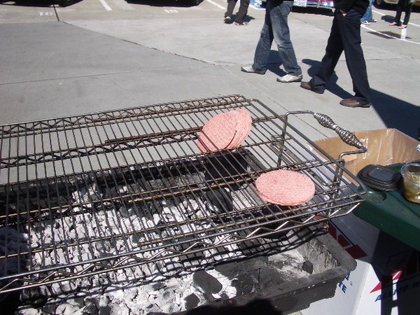 I figured out a new and efficent way to cook the hamburgers.
