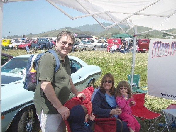 Tom brings the family out and elave the hemi 'cuda at home this time.