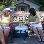 The girls mix up some cocktails for beat the heat.