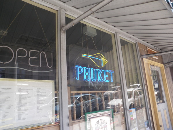 Phuket, I ain't eating there!