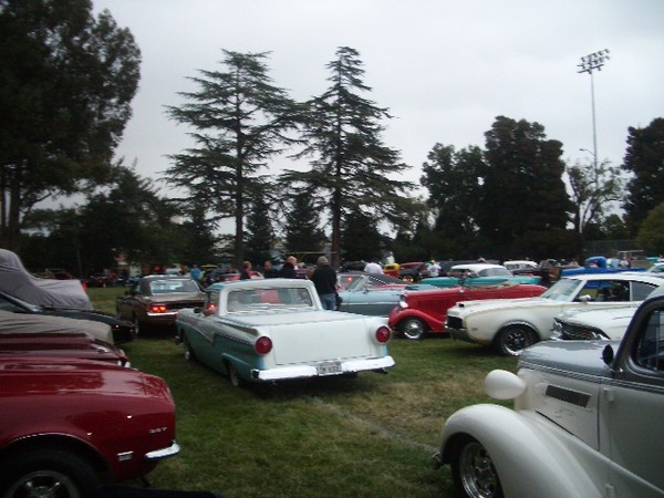 H2H 2010 car show 067