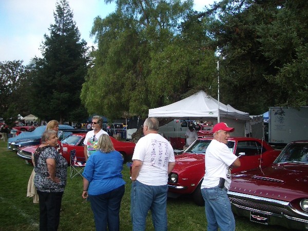 H2H 2010 car show 091