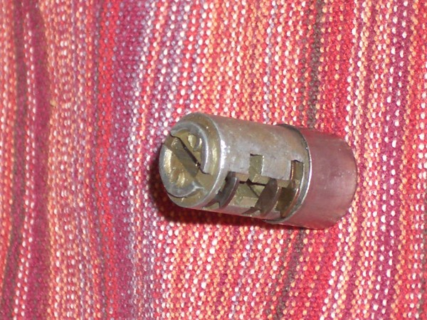 RR glove box lock 008
